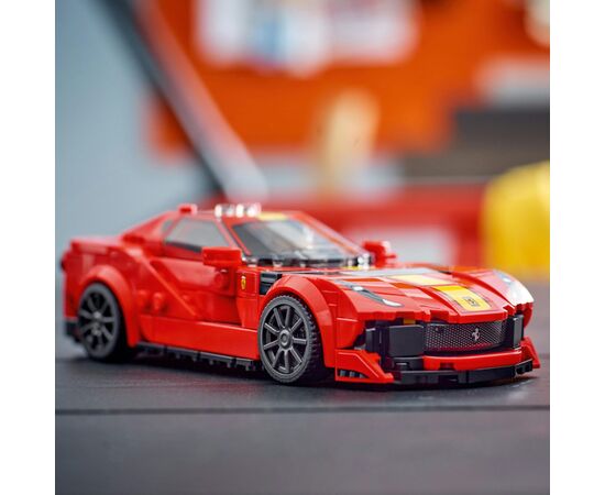 Конструктор LEGO Speed Champions Ferrari 812 Competizione 261 деталь (76914), изображение 8 Конструктор LEGO Speed Champions Ferrari 812 Competizione 261 деталь (76914), изображение 8