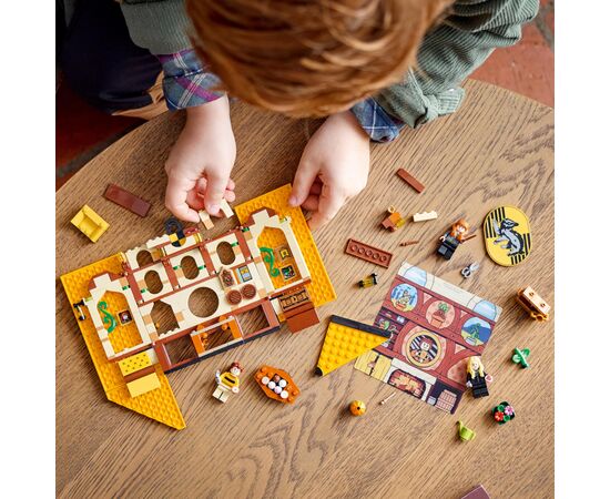 Конструктор LEGO Harry Potter Прапор гуртожитку Гафелпаф 313 деталей (76412), зображення 7 Конструктор LEGO Harry Potter Прапор гуртожитку Гафелпаф 313 деталей (76412), зображення 7