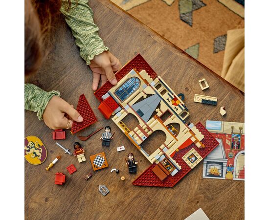 Конструктор LEGO Harry Potter Прапор гуртожитку Ґрифіндор 285 деталей (76409), зображення 7 Конструктор LEGO Harry Potter Прапор гуртожитку Ґрифіндор 285 деталей (76409), зображення 7