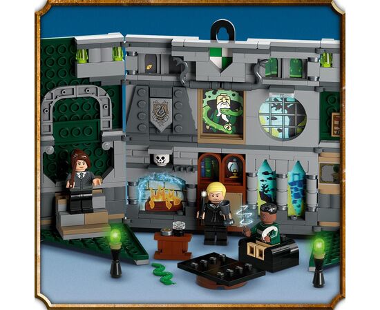 Конструктор LEGO Harry Potter Флаг общежития Слизерин 349 деталей (76410), изображение 3 Конструктор LEGO Harry Potter Флаг общежития Слизерин 349 деталей (76410), изображение 3