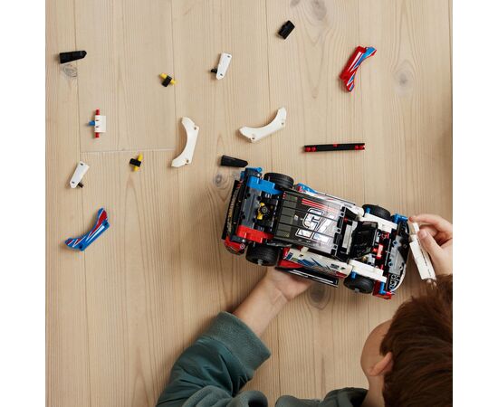 Конструктор LEGO Technic NASCAR Next Gen Chevrolet Camaro ZL1 672 детали (42153), изображение 7 Конструктор LEGO Technic NASCAR Next Gen Chevrolet Camaro ZL1 672 детали (42153), изображение 7