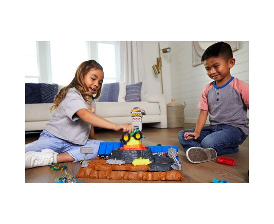 Автотрек Hot Wheels Станція: Неймовірна аварія серії Тренувальна арена (HNB96), зображення 4 Автотрек Hot Wheels Станція: Неймовірна аварія серії Тренувальна арена (HNB96), зображення 4