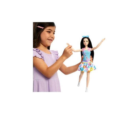 Лялька Barbie Моя перша Barbie, брюнетка з білченям (HLL22), зображення 4 Лялька Barbie Моя перша Barbie, брюнетка з білченям (HLL22), зображення 4
