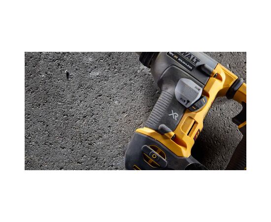 Перфоратор DeWALT бесщёточный, SDS PLUS, 18 В, 1.4 Дж, 2 реж. кейс TSTAK (без АКБ и ЗУ) (DCH172NT), изображение 10 Перфоратор DeWALT бесщёточный, SDS PLUS, 18 В, 1.4 Дж, 2 реж. кейс TSTAK (без АКБ и ЗУ) (DCH172NT), изображение 10