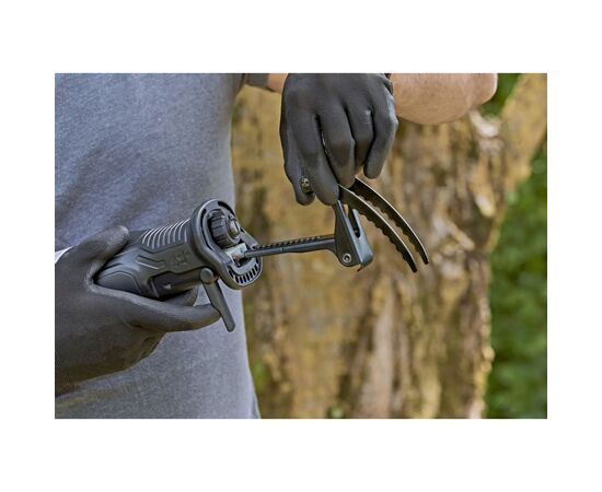 Сабельная пила Black&Decker BES301K, изображение 5 Сабельная пила Black&Decker BES301K, изображение 5