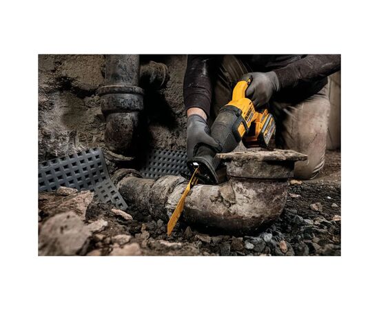 Сабельная пила DeWALT 54В XR FLEXVOLT Li-lon 2 Ач, 0 - 3000 ход/мин, 3.54 кг, кейс TSTAK (DCS389T2), изображение 5 Сабельная пила DeWALT 54В XR FLEXVOLT Li-lon 2 Ач, 0 - 3000 ход/мин, 3.54 кг, кейс TSTAK (DCS389T2), изображение 5