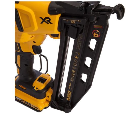 Гвоздезабиватель DeWALT 18В XR , диаметр/длина гвоздя 1.6/32-64 мм, 2 АКБ, ЗУ (DCN662D2), изображение 2 Гвоздезабиватель DeWALT 18В XR , диаметр/длина гвоздя 1.6/32-64 мм, 2 АКБ, ЗУ (DCN662D2), изображение 2