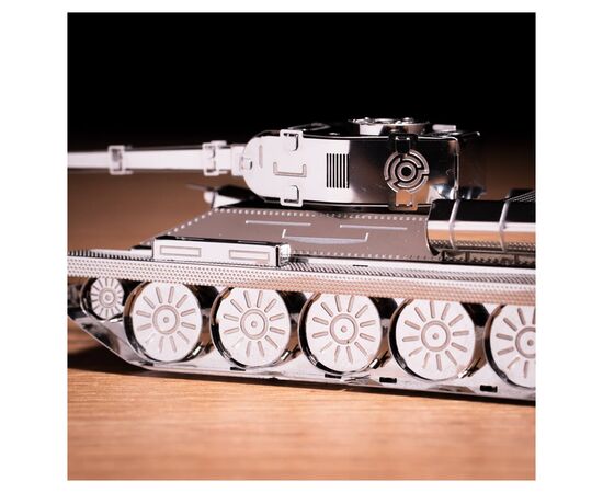 Конструктор Metal Time коллекционная модель T-34/85 (MT071), изображение 4 Конструктор Metal Time коллекционная модель T-34/85 (MT071), изображение 4