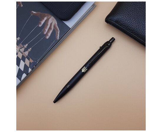 Ручка шариковая Parker IM 17 UKRAINE Achromatic Black BT BP Трезубец (22932_TR), изображение 3 Ручка шариковая Parker IM 17 UKRAINE Achromatic Black BT BP Трезубец (22932_TR), изображение 3