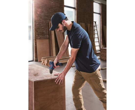 Шуруповерт Bosch GSR 120-LI, 2х2Ач, набір біт 11од і свердел 12од. (0.601.9G8.002), зображення 3 Шуруповерт Bosch GSR 120-LI, 2х2Ач, набір біт 11од і свердел 12од. (0.601.9G8.002), зображення 3