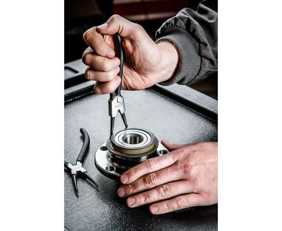 Щипцы Neo Tools для стопорных колец, внутренние, прямые, диапазон 19-60 мм, CrV, 180 мм (01-043), изображение 3 Щипцы Neo Tools для стопорных колец, внутренние, прямые, диапазон 19-60 мм, CrV, 180 мм (01-043), изображение 3