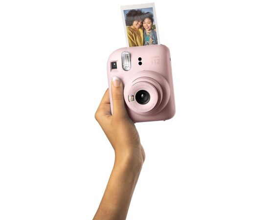 Камера моментальной печати Fujifilm INSTAX Mini 12 PINK (16806107), изображение 6 Камера моментальной печати Fujifilm INSTAX Mini 12 PINK (16806107), изображение 6