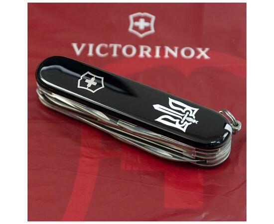Нож Victorinox Huntsman Ukraine Black "Тризуб ОУН" (1.3713.3_T0300u), изображение 3