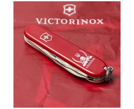 Нож Victorinox Spartan Ukraine Red "Козак з Шаблями" (1.3603_T1110u), изображение 3 Нож Victorinox Spartan Ukraine Red "Козак з Шаблями" (1.3603_T1110u), изображение 3