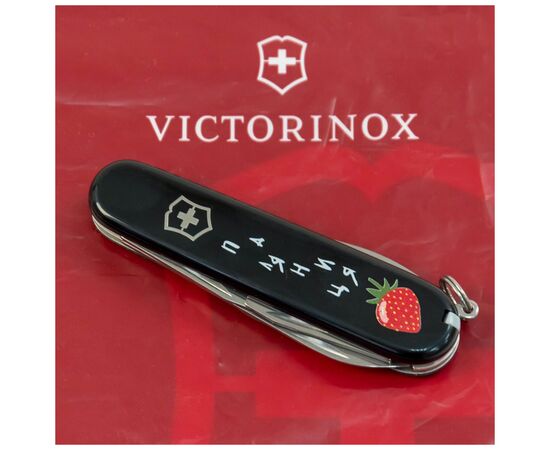 Ніж Victorinox Spartan Ukraine Black "Паляниця" (1.3603.3_T1300u), зображення 2 Ніж Victorinox Spartan Ukraine Black "Паляниця" (1.3603.3_T1300u), зображення 2