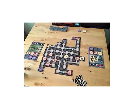 Настольная игра Lord of Boards Тайны замка Карак (Karak) (LOB2302UA), изображение 2 Настольная игра Lord of Boards Тайны замка Карак (Karak) (LOB2302UA), изображение 2