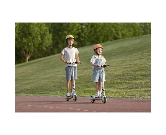Электросамокат Segway Ninebot C8 White (AA.00.0011.61), изображение 2 Электросамокат Segway Ninebot C8 White (AA.00.0011.61), изображение 2