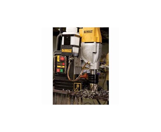 Свердлильний верстат DeWALT з електромагнітним утримувачем, 1200 Вт, 300-450 об/хв, 50 мм, 14.55 кг (DWE1622K), зображення 5 Свердлильний верстат DeWALT з електромагнітним утримувачем, 1200 Вт, 300-450 об/хв, 50 мм, 14.55 кг (DWE1622K), зображення 5