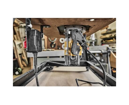Фрезер DeWALT 9000 - 22000 об/мин, цанговый патрон 12 мм, пульт ДУ, кейс TSTAK (DWE627KT), изображение 4 Фрезер DeWALT 9000 - 22000 об/мин, цанговый патрон 12 мм, пульт ДУ, кейс TSTAK (DWE627KT), изображение 4