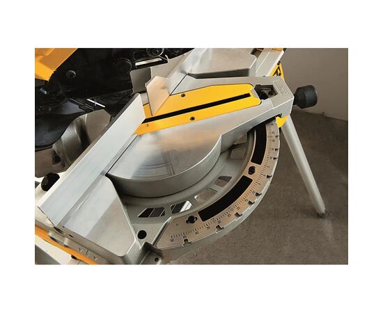 Торцовочная пила DeWALT D27113, изображение 3 Торцовочная пила DeWALT D27113, изображение 3