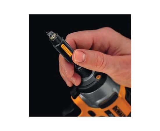 Головка магнитная DeWALT магнитная EXTREME 1/4"х13 мм, шестигранная с движущимся магнитом внутри (DT7450), изображение 4 Головка магнитная DeWALT магнитная EXTREME 1/4"х13 мм, шестигранная с движущимся магнитом внутри (DT7450), изображение 4