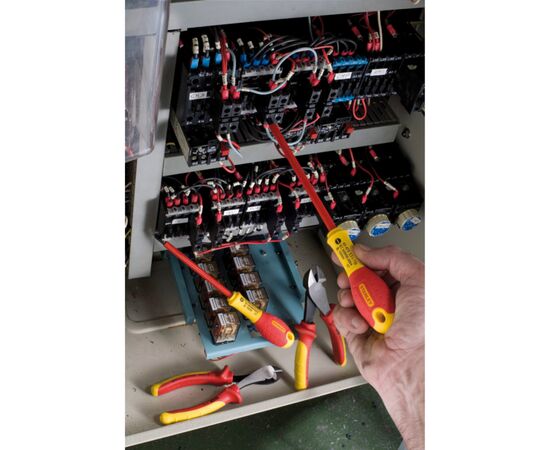 Отвертка Stanley электрика FatMax VDE 1000V изолированная с жалом под прямой шлиц SL2,5x50 мм. (0-65-410), изображение 2