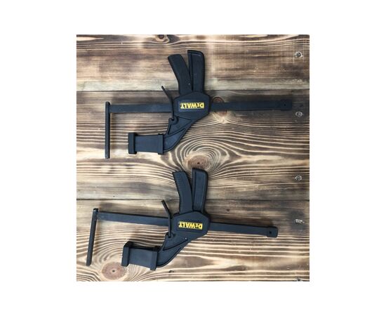 Струбцина DeWALT для направляющих шин DWS5021/DWS5022/DWS5023, 2 шт (DWS5026), изображение 8 Струбцина DeWALT для направляющих шин DWS5021/DWS5022/DWS5023, 2 шт (DWS5026), изображение 8