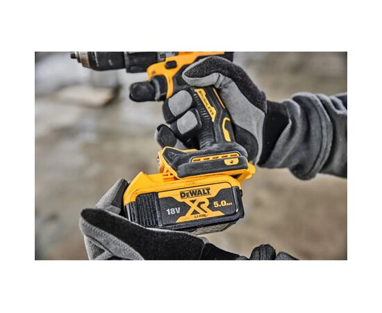 Шуруповерт DeWALT 18V XR Li-Ion 5Ah, 90 Нм, 0-650/0-2000 об/мин., кейс TSTAK (DCD805P2T), изображение 4 Шуруповерт DeWALT 18V XR Li-Ion 5Ah, 90 Нм, 0-650/0-2000 об/мин., кейс TSTAK (DCD805P2T), изображение 4
