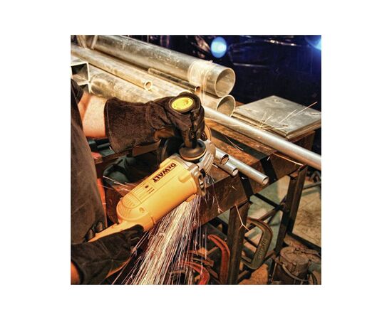 Шліфувальна машина DeWALT DWE496 2600 Вт, 6500 об/мин, d230 мм (DWE496), зображення 4 Шліфувальна машина DeWALT DWE496 2600 Вт, 6500 об/мин, d230 мм (DWE496), зображення 4