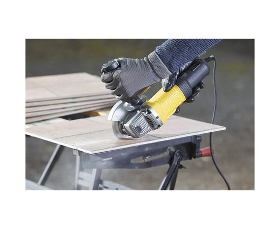 Шлифовальная машина Stanley FatMax, 850W, 12000 об/мин, d=125 мм, 2.3 кг (FMEG220), изображение 3 Шлифовальная машина Stanley FatMax, 850W, 12000 об/мин, d=125 мм, 2.3 кг (FMEG220), изображение 3