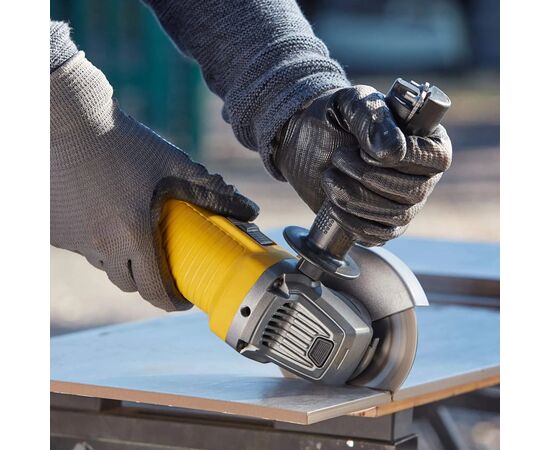 Шлифовальная машина Stanley FatMax, 850W, 12000 об/мин, d=125 мм, 2.3 кг (FMEG220), изображение 4 Шлифовальная машина Stanley FatMax, 850W, 12000 об/мин, d=125 мм, 2.3 кг (FMEG220), изображение 4