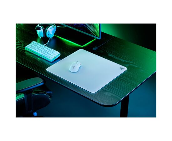 Коврик для мышки Razer Atlas White (RZ02-04890200-R3M1), изображение 6 Коврик для мышки Razer Atlas White (RZ02-04890200-R3M1), изображение 6