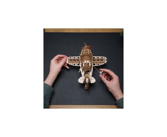 Конструктор Ugears Самолет Бешеный Шершень (6337396), изображение 9 Конструктор Ugears Самолет Бешеный Шершень (6337396), изображение 9