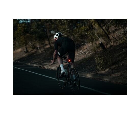 Задняя велофара Knog Blinder Skull Array Rear 100 Lumens (12286), изображение 7 Задняя велофара Knog Blinder Skull Array Rear 100 Lumens (12286), изображение 7