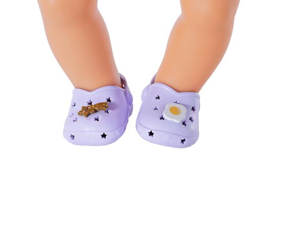 Аксессуар к кукле Zapf Обувь для куклы Baby Born - Сандалии со значками (сиреневые) (831809-2), изображение 2 Аксессуар к кукле Zapf Обувь для куклы Baby Born - Сандалии со значками (сиреневые) (831809-2), изображение 2