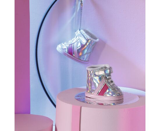 Аксессуар к кукле Zapf Обувь для куклы Baby Born - Серебряные кроссовки (831762), изображение 5 Аксессуар к кукле Zapf Обувь для куклы Baby Born - Серебряные кроссовки (831762), изображение 5