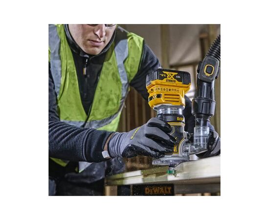 Фрезер DeWALT 18В XR Li-lon, бесщёточный, 16000-25500 об/мин, цанга 6-8 мм, (без АКБ и ЗУ) (DCW604N), изображение 2 Фрезер DeWALT 18В XR Li-lon, бесщёточный, 16000-25500 об/мин, цанга 6-8 мм, (без АКБ и ЗУ) (DCW604N), изображение 2