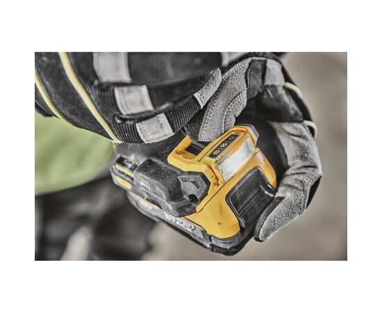 Шуруповерт DeWALT XR Li-Ion PowerStack 18V 2x1.7 Ач, 90 Нм, 0-650/0-2000 об/мин (DCD800E2T), изображение 5 Шуруповерт DeWALT XR Li-Ion PowerStack 18V 2x1.7 Ач, 90 Нм, 0-650/0-2000 об/мин (DCD800E2T), изображение 5