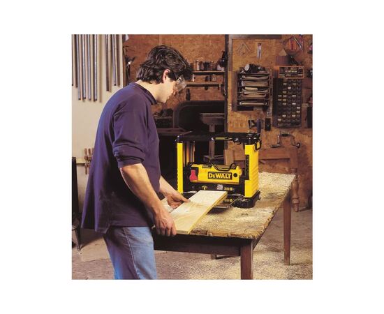 Верстак DeWALT рейсмусный 1800 Вт, 10000 об/мин, вес 33 кг (DW733), изображение 5 Верстак DeWALT рейсмусный 1800 Вт, 10000 об/мин, вес 33 кг (DW733), изображение 5