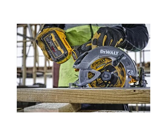 Дисковая пила DeWALT 54В XR FLEXVOLT Li-lon, диск 190х30 мм, 3.6 кг, кейс TSTAK (без АКБ и ЗУ) (DCS578NT), изображение 7 Дисковая пила DeWALT 54В XR FLEXVOLT Li-lon, диск 190х30 мм, 3.6 кг, кейс TSTAK (без АКБ и ЗУ) (DCS578NT), изображение 7