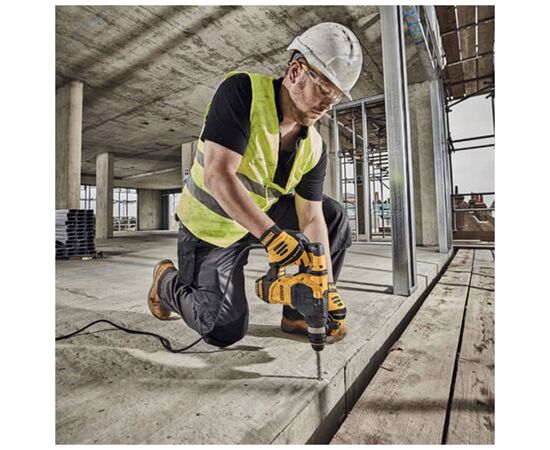 Перфоратор DeWALT SDS-Plus, 950Вт, 3.5 Дж, 3 режима, кейс (D25333K), изображение 3 Перфоратор DeWALT SDS-Plus, 950Вт, 3.5 Дж, 3 режима, кейс (D25333K), изображение 3