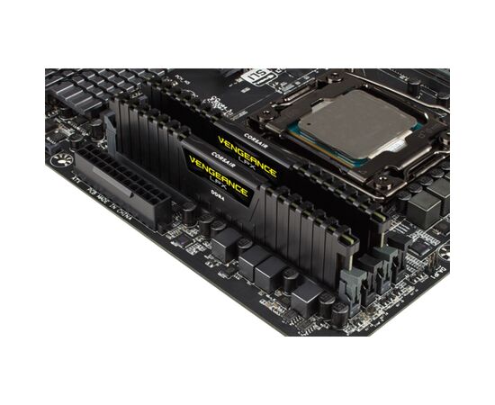 Модуль пам'яті для комп'ютера DDR4 16GB (2x8GB) 3200 MHz Vengeance Corsair (CMK16GX4M2E3200C16), зображення 5 Модуль пам'яті для комп'ютера DDR4 16GB (2x8GB) 3200 MHz Vengeance Corsair (CMK16GX4M2E3200C16), зображення 5