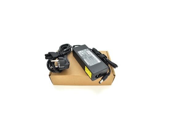 Блок питания к ноутбуку Merlion TOSHIBA 90W 15V 6A, 6.3*3.0 (02288 / LTO90/15-6,36*3,0)