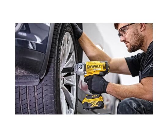 Гайковерт DeWALT 18 В XR Li-lon, 812 Нм, TSTAK (без АКБ и ЗУ) (DCF899NT), изображение 10 Гайковерт DeWALT 18 В XR Li-lon, 812 Нм, TSTAK (без АКБ и ЗУ) (DCF899NT), изображение 10