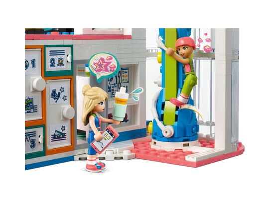 Конструктор LEGO Friends Спорткомплекс 832 деталей (41744), изображение 7