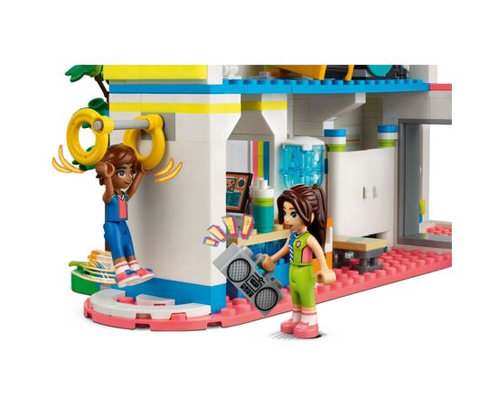 Конструктор LEGO Friends Спорткомплекс 832 деталей (41744), изображение 8
