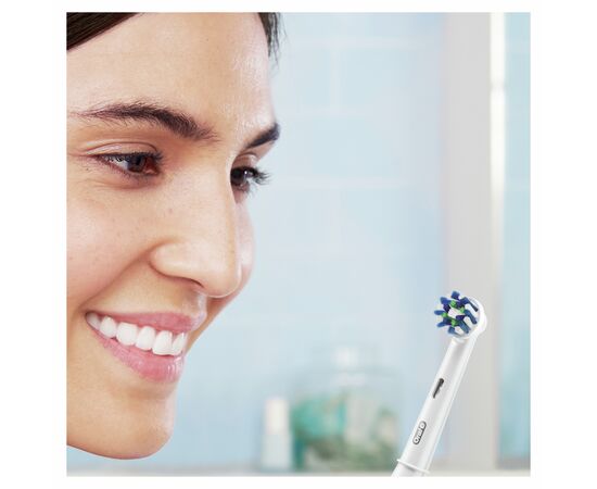 Електрична зубна щітка Oral-B Cross Action (PRO 500), зображення 6 Електрична зубна щітка Oral-B Cross Action (PRO 500), зображення 6