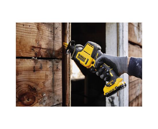 Сабельная пила DeWALT 10.8/12В XR Li-lon, 0 - 2800 ход/мин, 1.38 кг, (без АКБ и ЗУ) (DCS312N), изображение 5 Сабельная пила DeWALT 10.8/12В XR Li-lon, 0 - 2800 ход/мин, 1.38 кг, (без АКБ и ЗУ) (DCS312N), изображение 5
