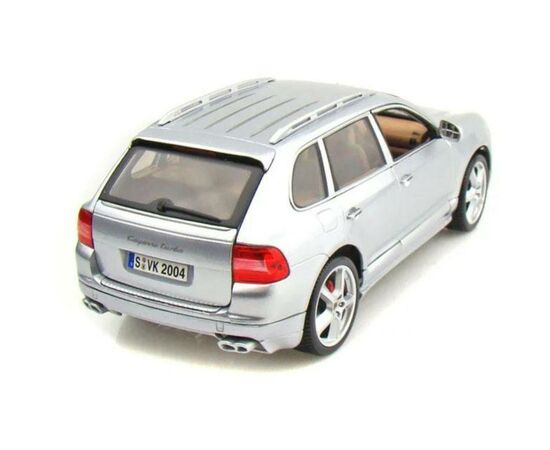 Машина Maisto Porsche Cayenne Exclusive Turbo (1:18) серебристы (31113 silver), изображение 3 Машина Maisto Porsche Cayenne Exclusive Turbo (1:18) серебристы (31113 silver), изображение 3
