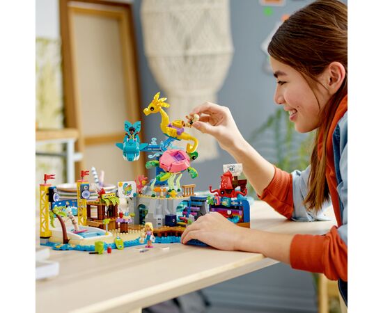 Конструктор LEGO Friends Пляжный парк развлечений 1348 деталей (41737), изображение 10